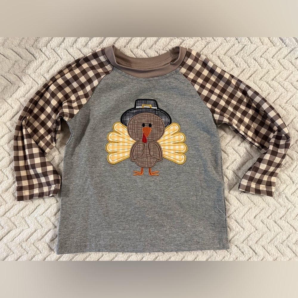 Boys Plaid Turkey Raglan Tee. New Boutique